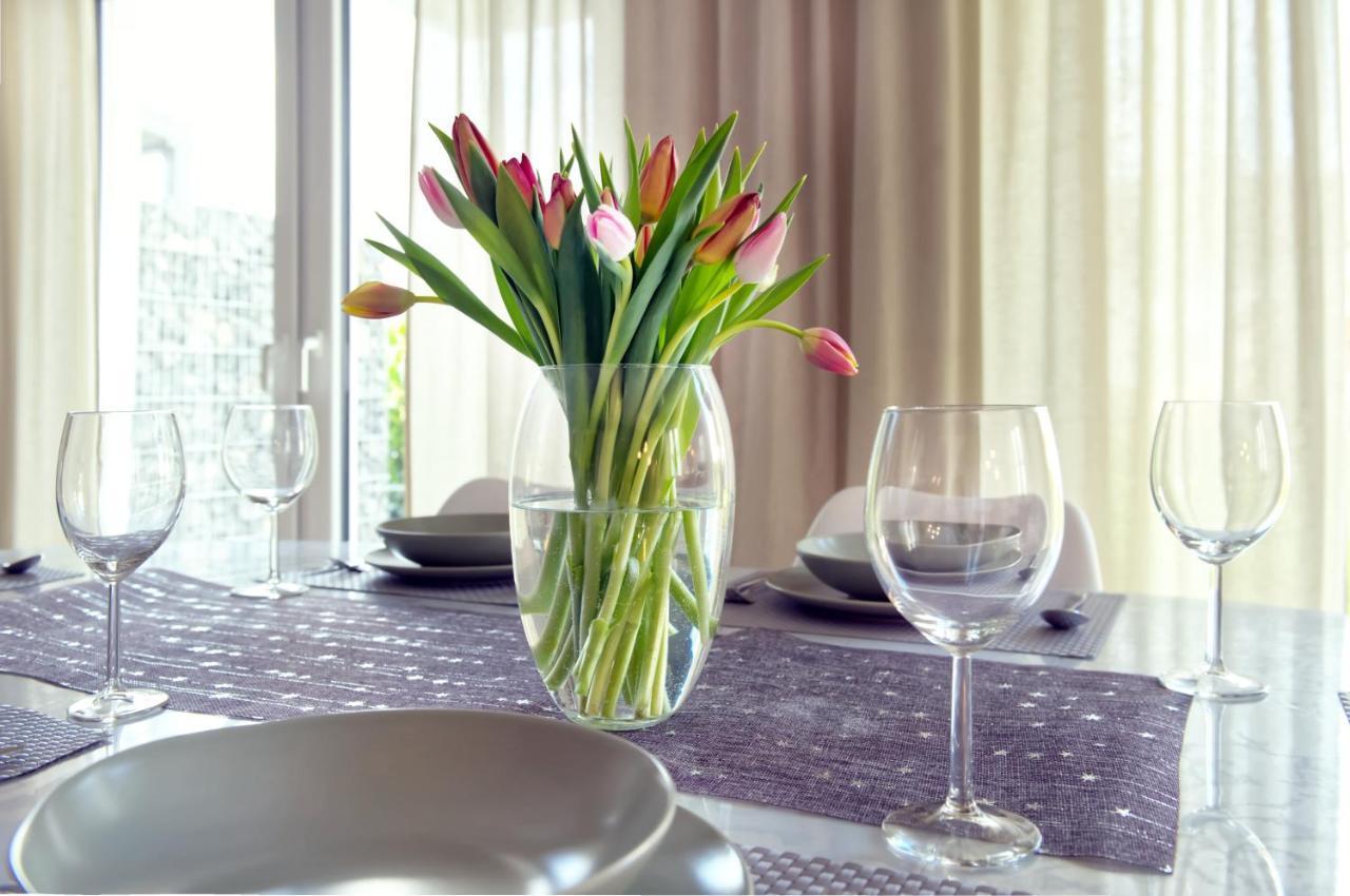 Modern Wohnen I Smart Tv I Terrasse I 2X Parkplatz I 2 Schlafzimmer I 6 Schlafplaetze Бад-Эйнхаузен Экстерьер фото